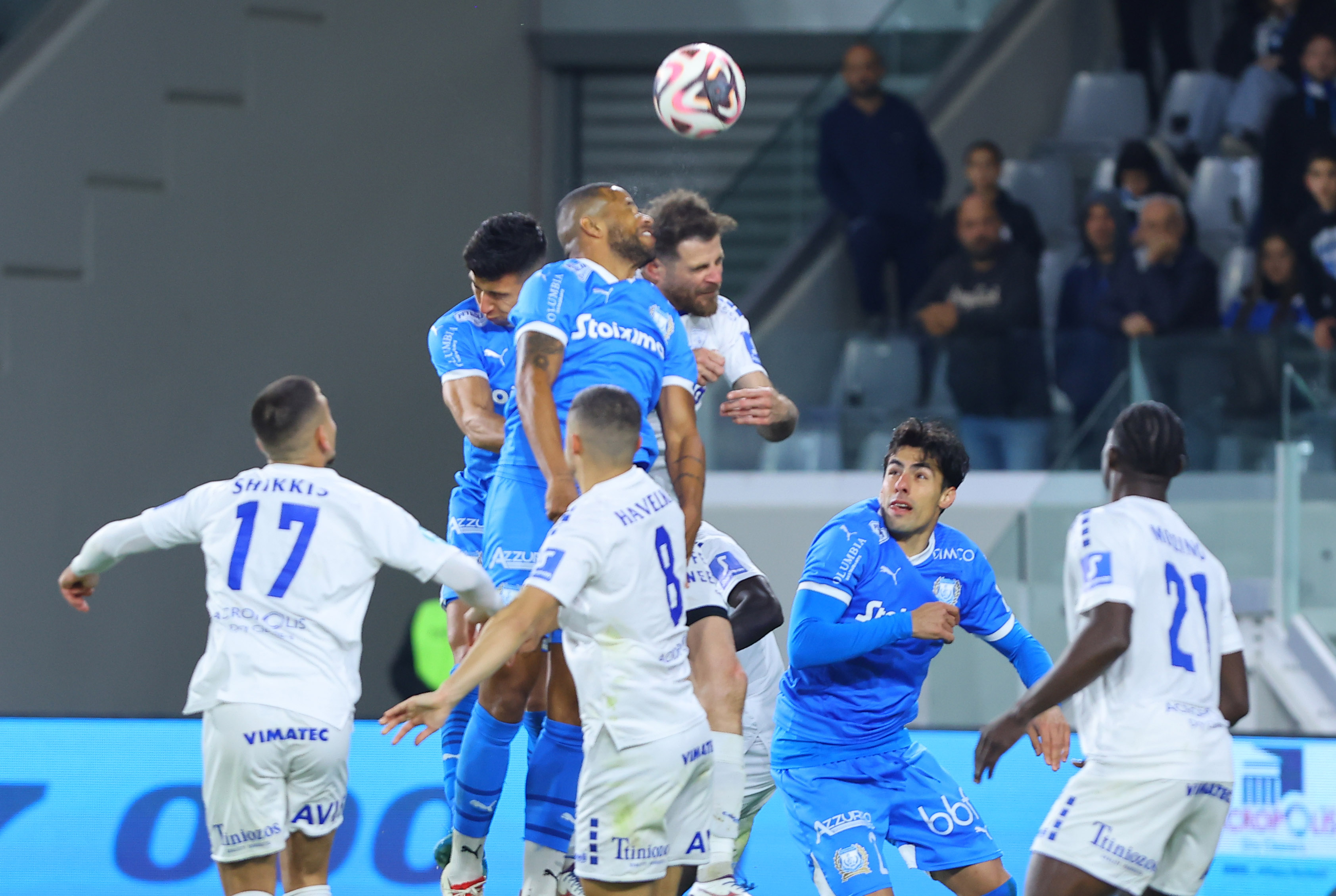 Δύο ματς σαν... ίδια