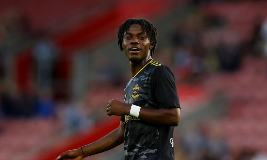 Μετά τον Καϊσέδο και ο Λάβια διάλεξε Τσέλσι αντί της Λίβερπουλ!