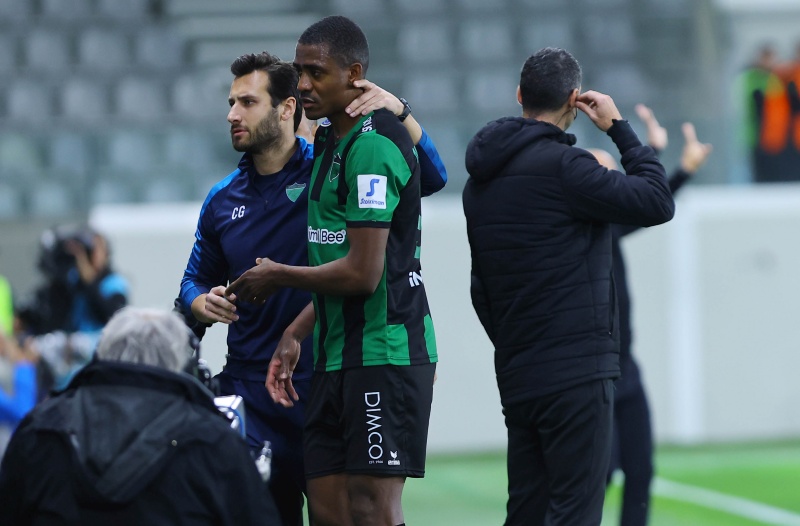 Ατάκα για το Απόλλων-Ολυμπιακός: «Όσο ήμασταν 11 εναντίον 11 ήμασταν πολύ καλύτεροι»