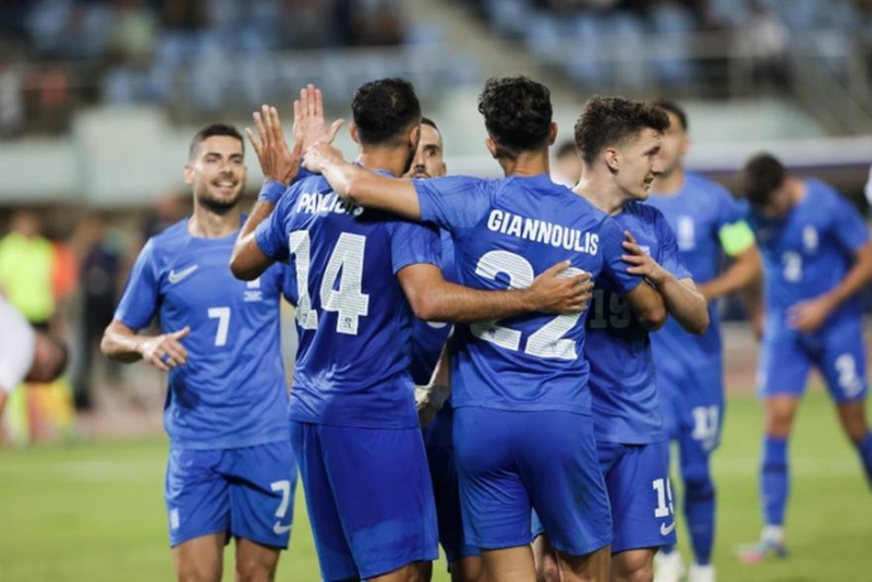 Εθνική Ελλάδας: Η επιθετική πολυμορφία, ο Κέρβερος Μανδάς και η επίδραση του πάγκου