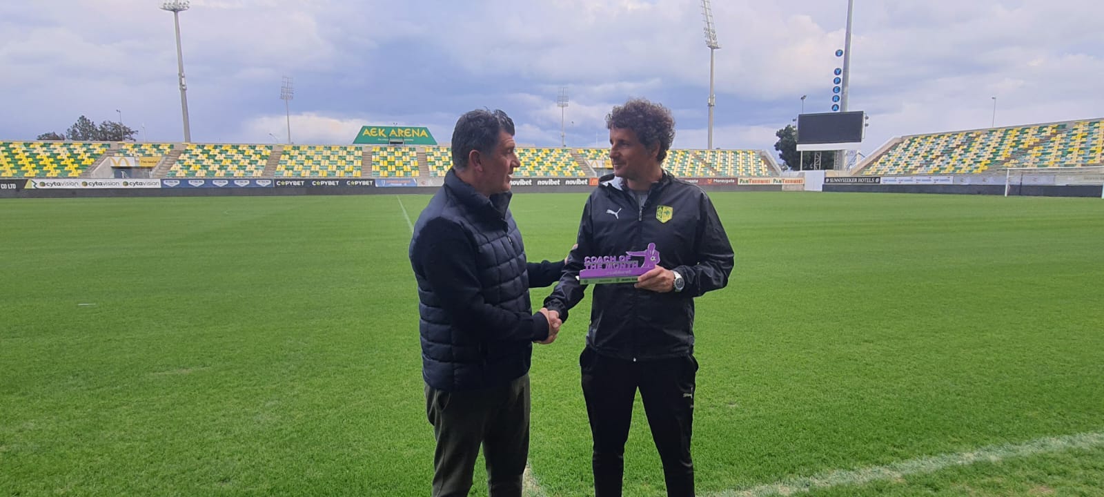 Προπονητής του μήνα ο Ιδιάκεθ