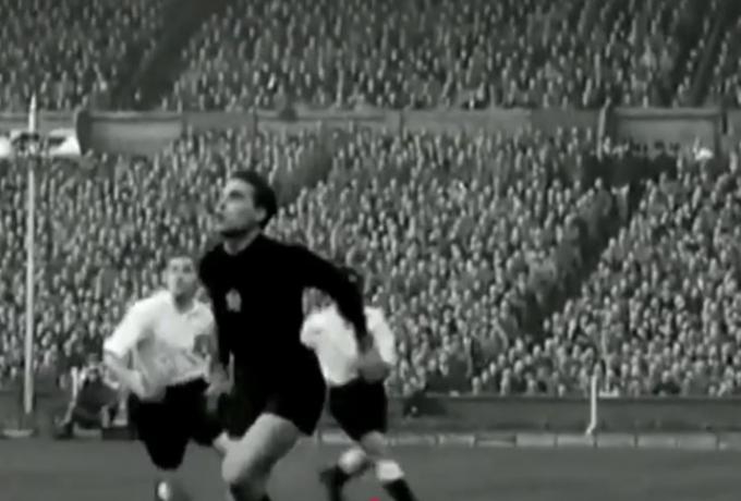 Γκιούλα Γκρόσιτς: Ο «Πάνθηρας» με τη μαύρη στολή που έγινε πρόδρομος του σύγχρονου τερματοφύλακα 