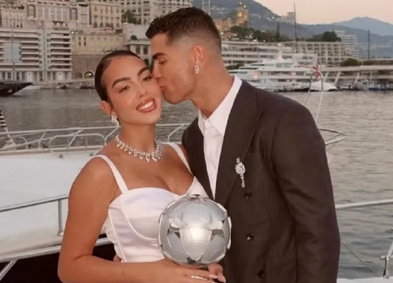 Σε αυτό το παλάτι των 30 εκατομμυρίων ευρώ θα ζήσει ο Κριστιάνο Ρονάλντο όταν αποσυρθεί! (ΦΩΤΟΓΡΑΦΙΑ)