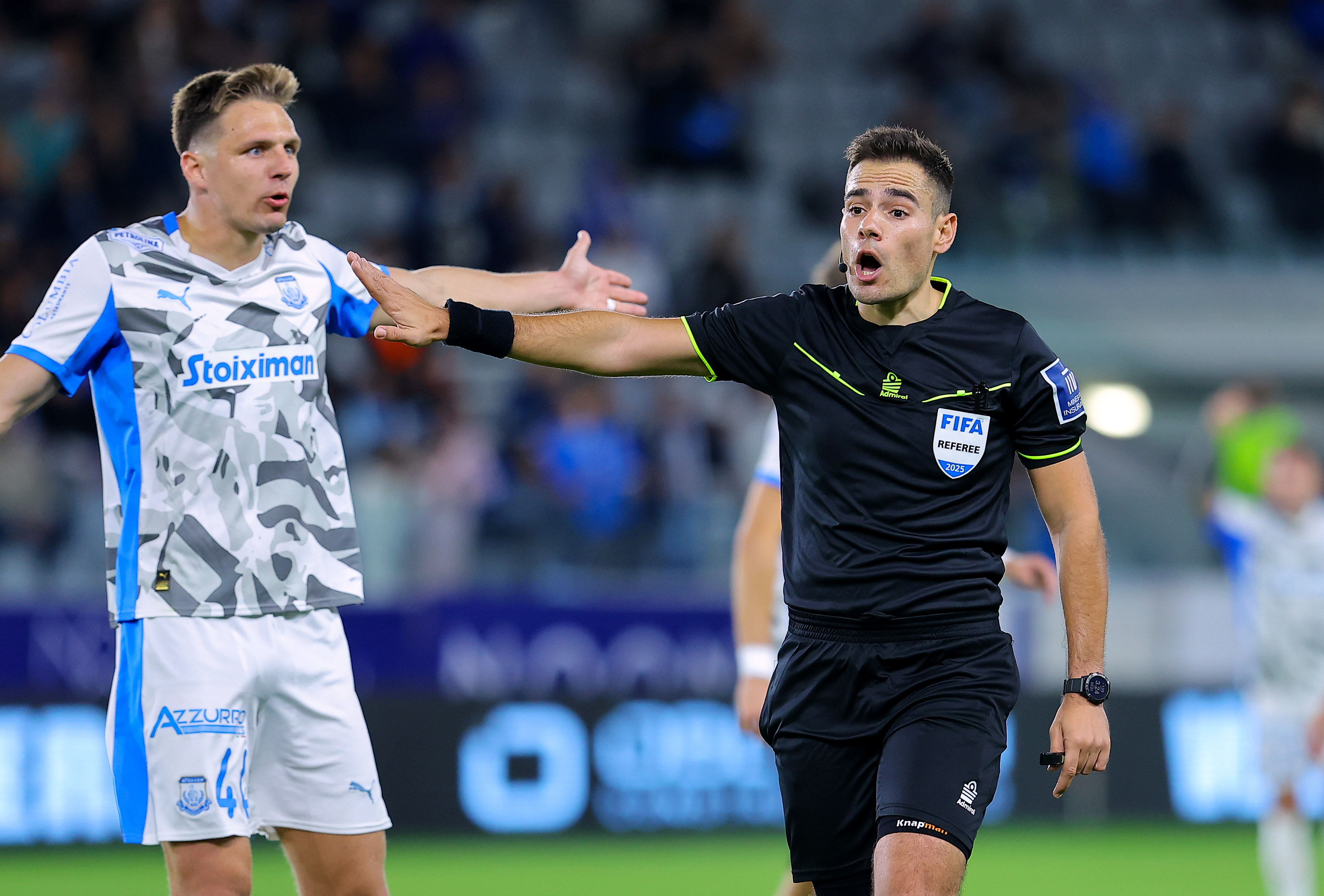 Ο «πύργος» του Απόλλωνα έκανε το 1-0! Ο «πύργος» του Απόλλωνα έκανε το 1-0!