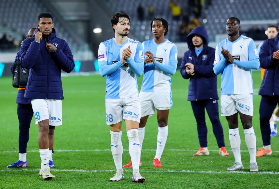 Θέλει μια ντουζίνα...