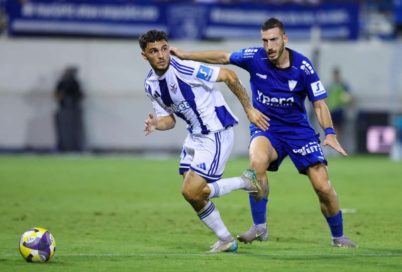 Όσο πιο πολλοί φύγουν, τόσο το καλύτερο… 