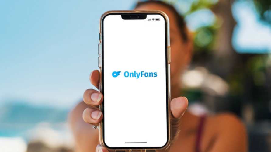 Πως το OnlyFans και οι επίδοξοι «επιχειρηματίες» του άλλαξαν για πάντα την ερωτική βιομηχανία