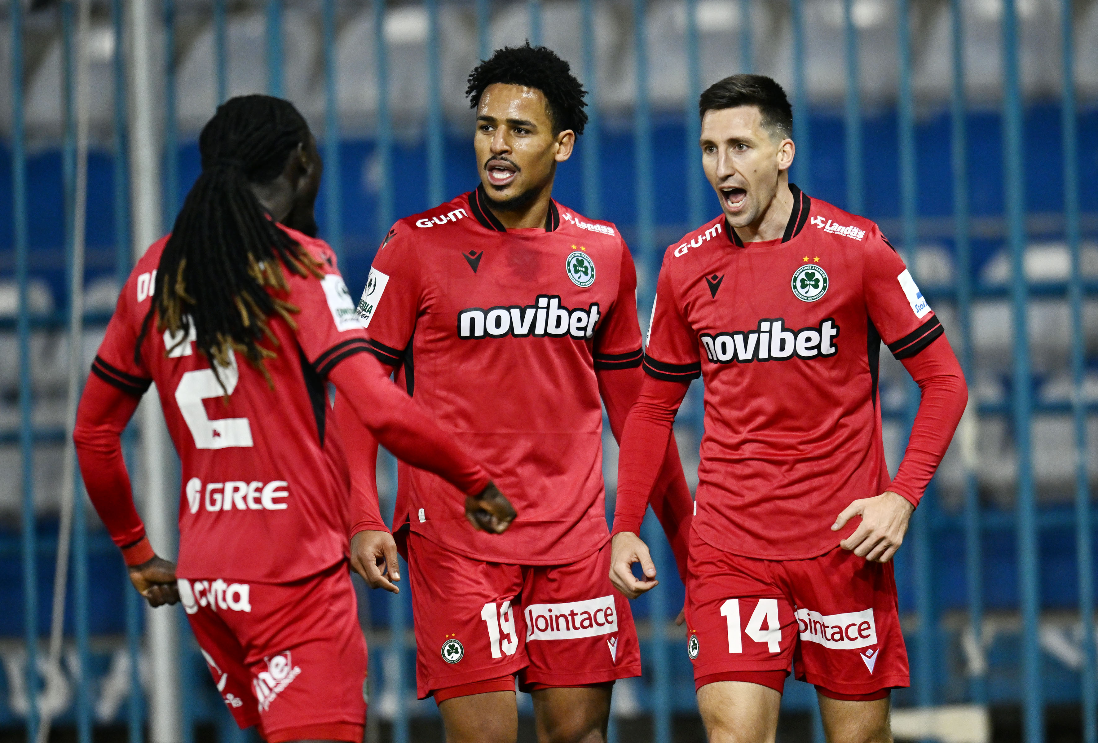 Ατσάλινη ΟΜΟΝΟΙΑ: Αντίδραση και άλλο ένα μήνυμα τίτλου με μια ενδεκάδα... τραυματίες!