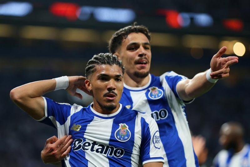 Καθάρισε την Εστρέλα η Πόρτο και βρίσκεται μία ανάσα από το πρωτάθλημα - ΓΚΕΛΑ ολκής για Σπόρτινγκ (ΑΠΟΤΕΛΕΣΜΑΤΑ)