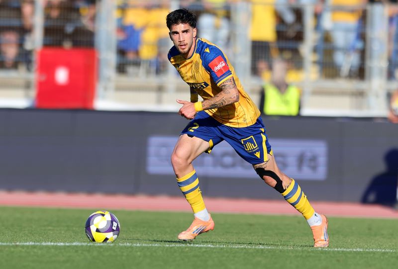 Αλλάζει στέγη και μάνατζερ 