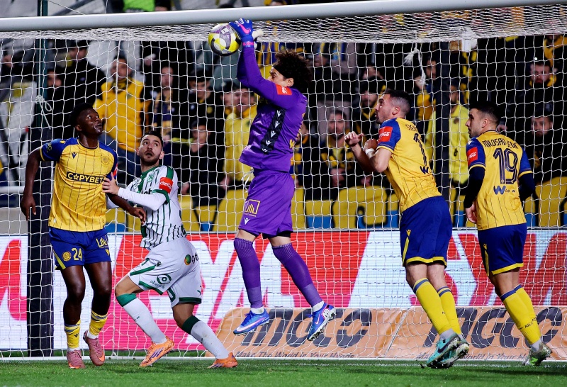 Ατάκα για τον... «δάσκαλο» Οτσόα και το συμβόλαιο του!