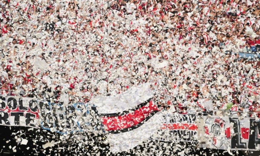 Ένα φαινόμενο που ξεπερνά τα όρια του ποδοσφαίρου: Αυτή η ομάδα συμπλήρωσε... 105 σερί SOLD OUT! (ΒΙΝΤΕΟ)