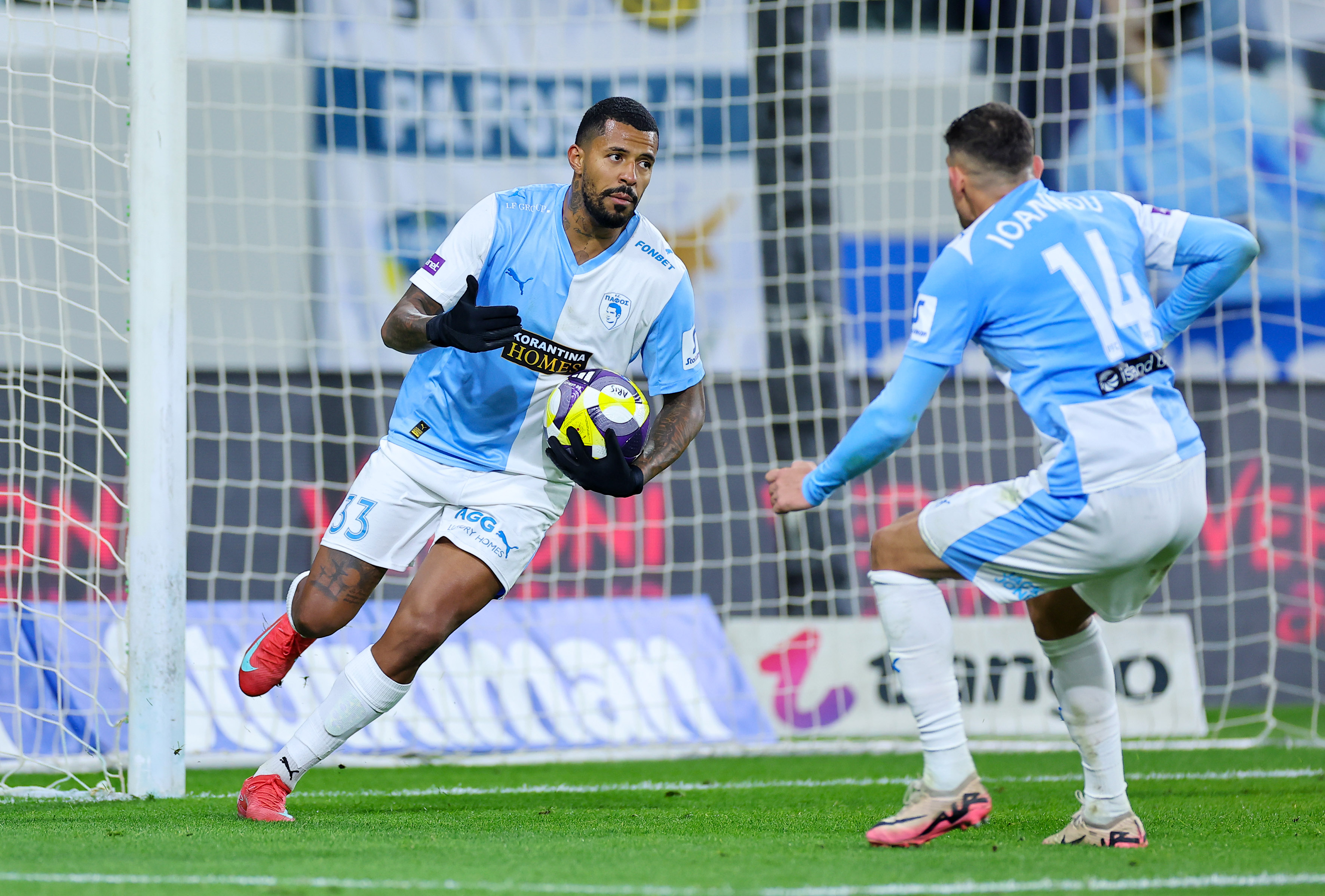 ΠΑΦΟΣ: Η δεκάδα κοντεύει για Άντερσον και Κορέια