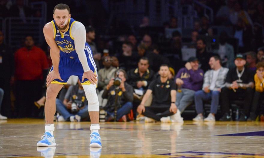 Απίθανος σκύλος προέβλεψε σωστά το 3-1 των Λέικερς, αλλά και... επική πρόκριση των Γουόριορς!