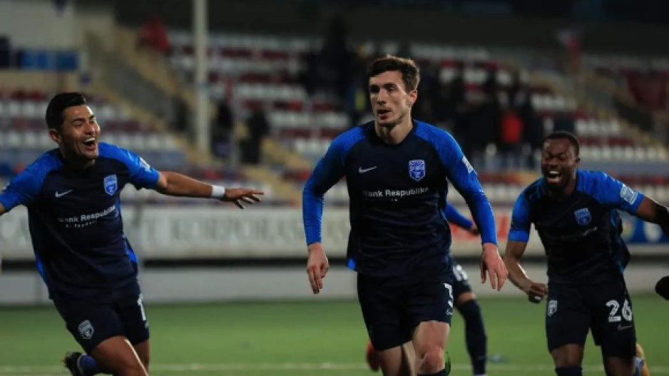 Μεταγραφή για Καμπάλα με Zurab Oçiqava