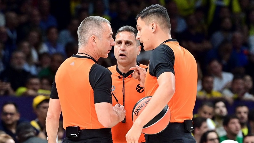Euroleague: Οι διαιτητές που θα σφυρίξουν στο Final 4 - Ποιοι έμειναν εκτός!