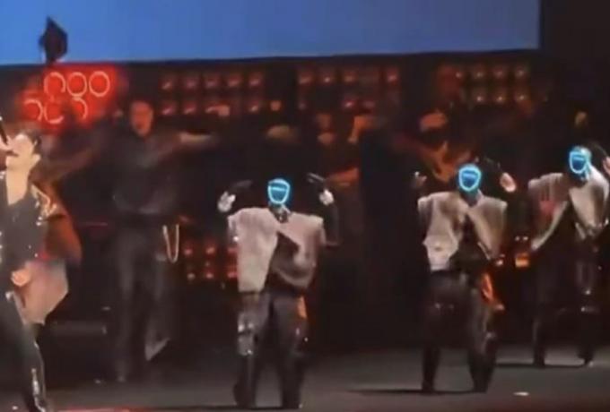 Κίνα: Ρομπότ... χορευτές έκλεψαν την παράσταση σε συναυλία - Δείτε το εντυπωσιακό βίντεο