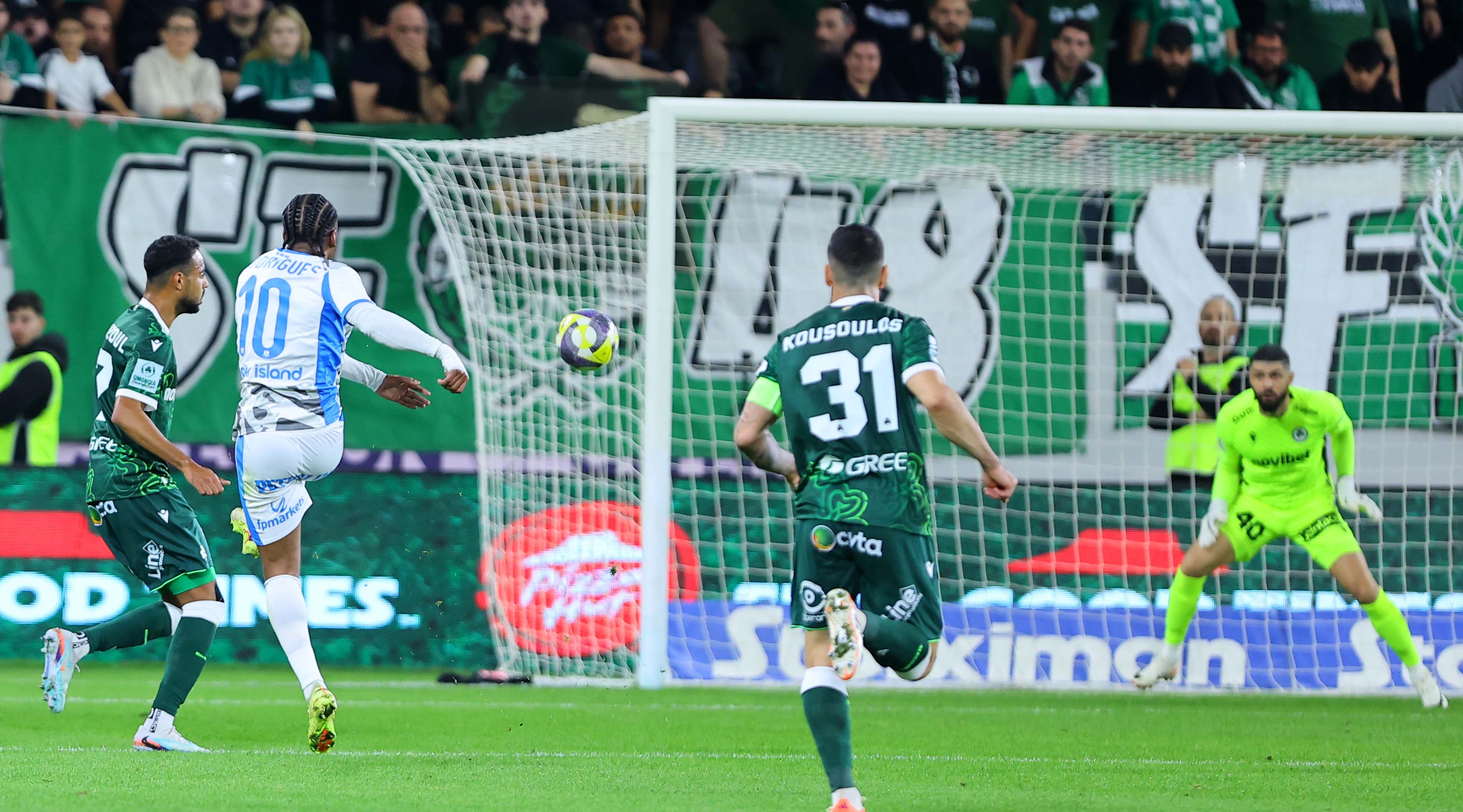 ΟΜΟΝΟΙΑ-ΑΠΟΛΛΩΝΑΣ: Το έβαψαν γαλάζιο με ΓΚΟΛΑΡΕΣ οι Ροντρίγκεζ και Kβίντα