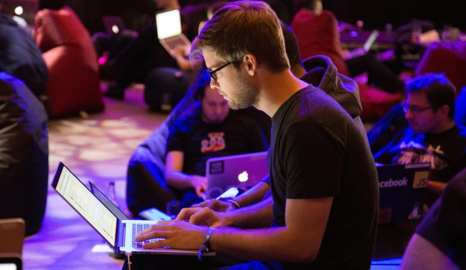 Ούτε η Κίνα ούτε οι ΗΠΑ: Η χώρα που κυριαρχεί στον τεχνολογικό κόσμο