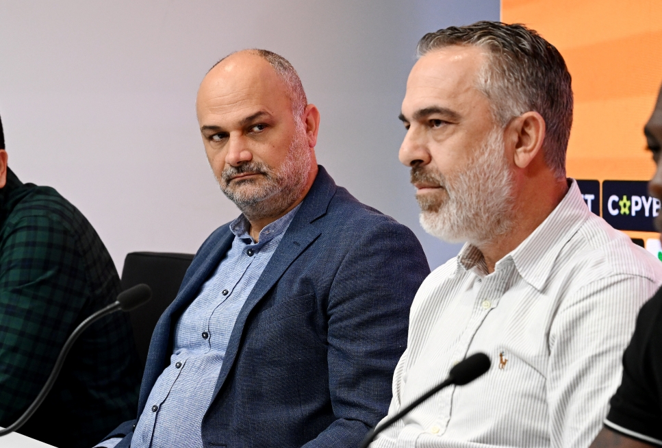 Μήνυμα με... νόημα προς ΑΕΛίστες από Θύμιο 