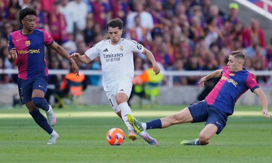 Ρεάλ Μαδρίτης-Μπαρτσελόνα: Ώρα clasico στο «Σαντιάγκο Μπερναμπέου» Ρεάλ Μαδρίτης-Μπαρτσελόνα: Ώρα clasico στο «Σαντιάγκο Μπερναμπέου»