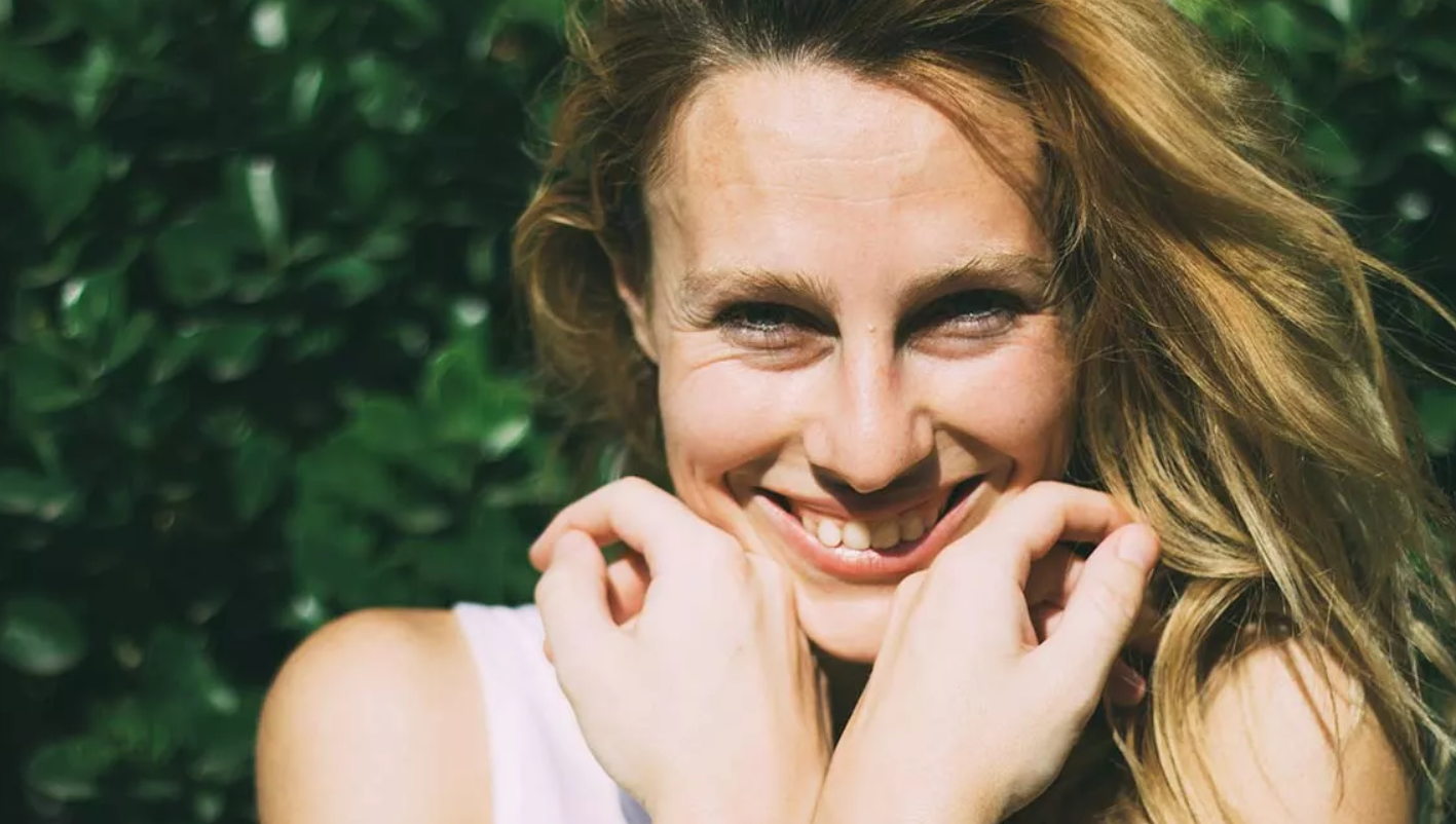 9 αλήθειες για τις γυναίκες που επιλέγουν να μην φορούν μακιγιάζ