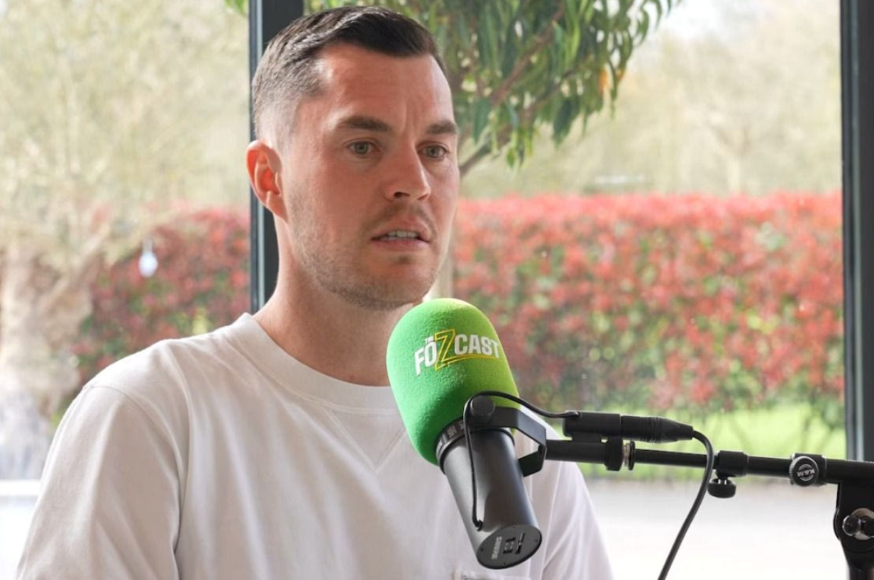 Ο Μάικλ Κιν αποκάλυψε πως μια βραδινή έξοδος κατέληξε σε έντονη επίπληξη από τον Σερ Άλεξ Φέργκιουσον