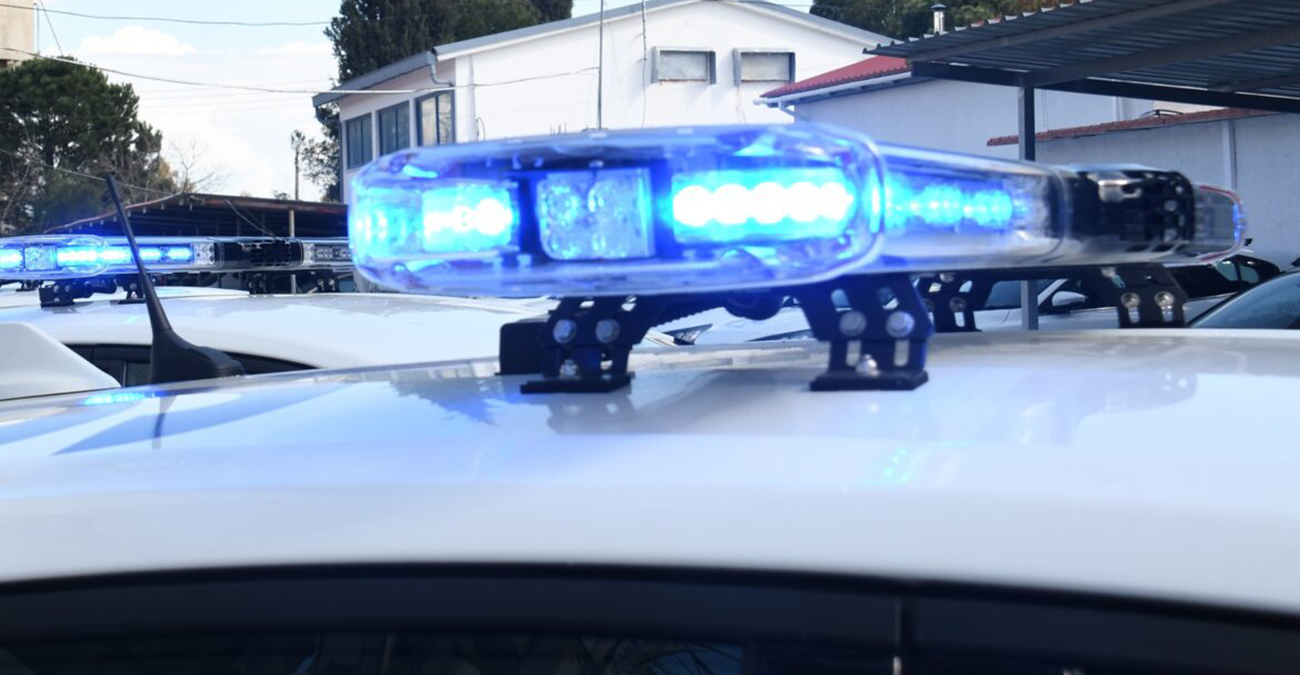 Ζητούσε χρήματα από πολίτες στα φώτα τροχαίας - Κατέληξε με χειροπέδες 43χρονος