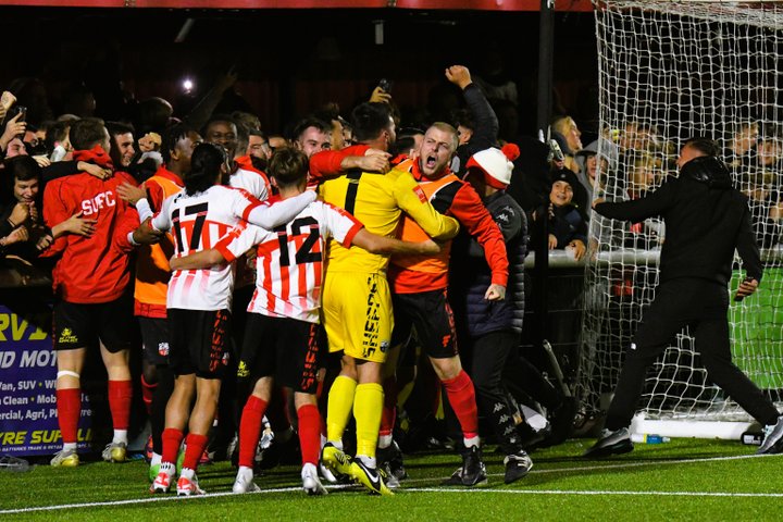 Γήπεδο 1400 θέσεων, ιστορική πρόκριση και μία Sheppey United