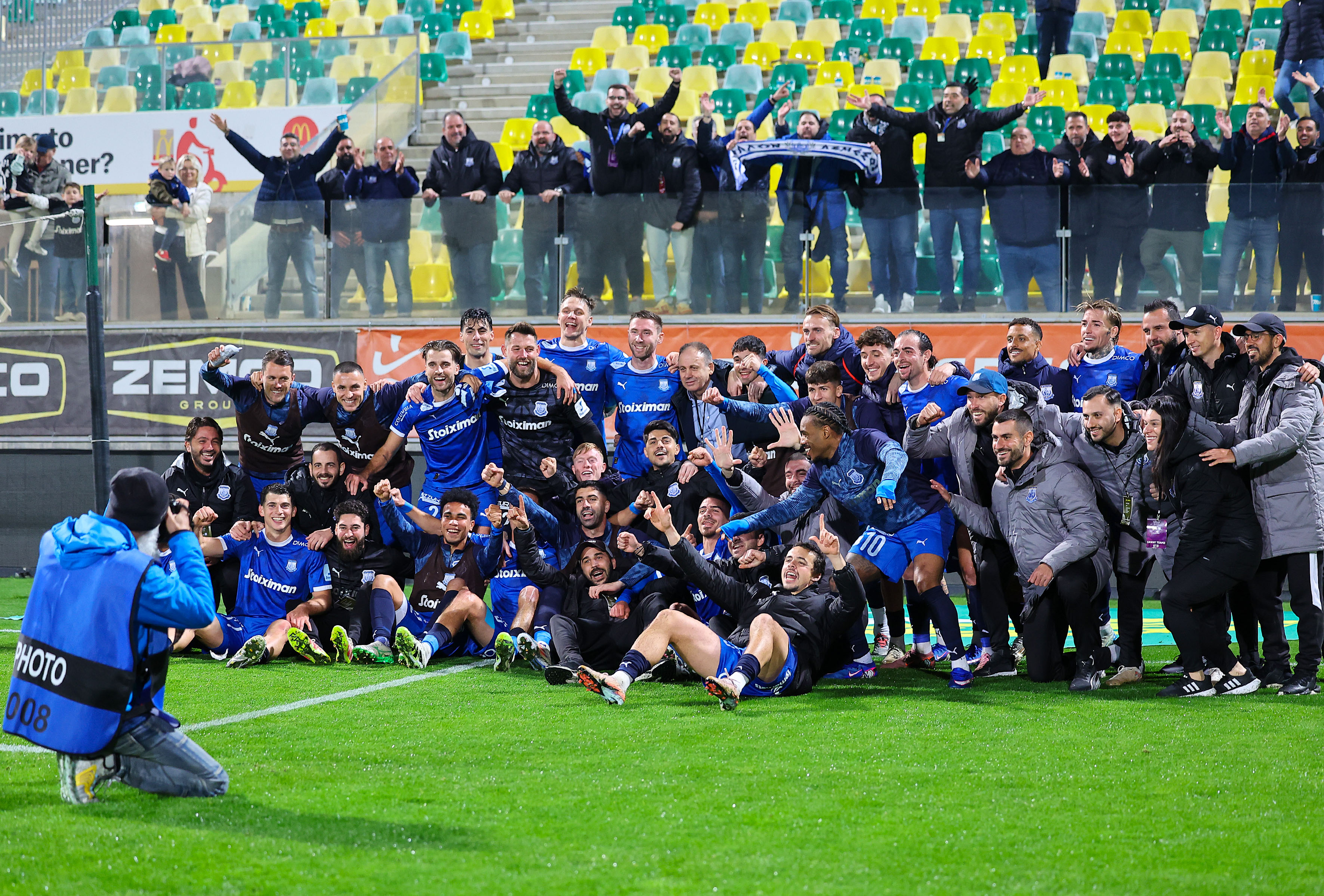 Γράφει το κοντέρ...