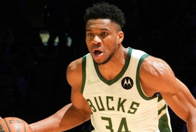 Αντετοκούνμπο: «Προσπαθούμε να βρούμε ταυτότητα»