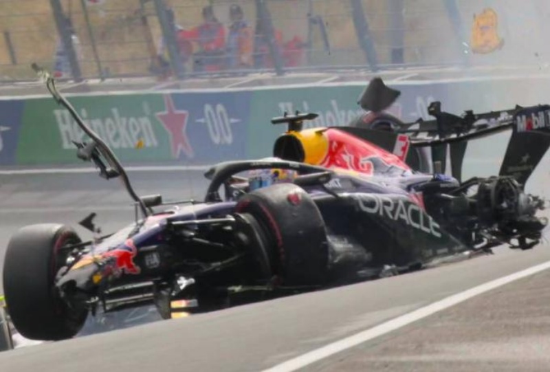 Formula 1: Τρομακτικό ατύχημα για Φερστάπεν - Διέλυσε τη Red Bull στις μπαριέρες λίγο μετά την εκκίνηση! (ΒΙΝΤΕΟ)