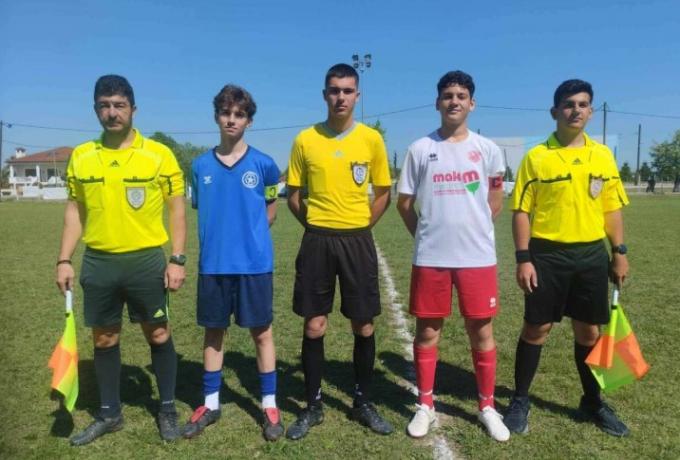 Διαιτητής ο 17χρονος γιος και βοηθός ο μπαμπάς ετών… 41!