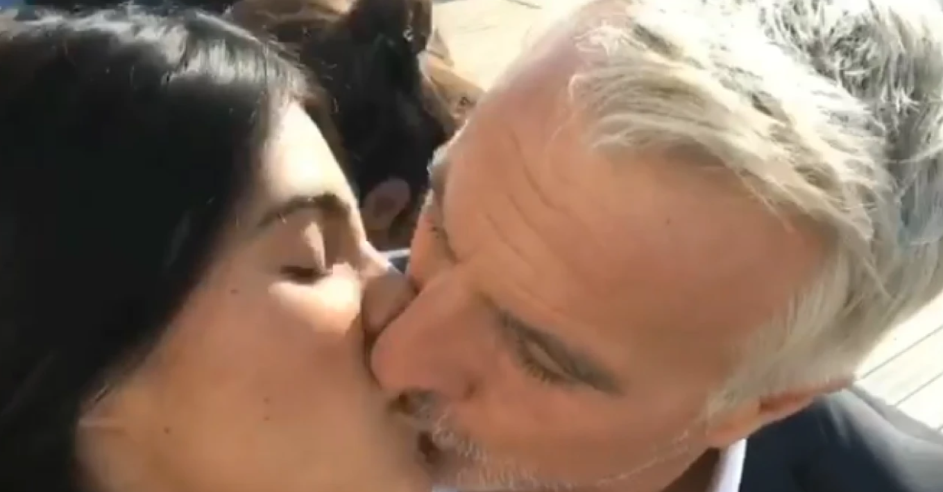 «Ανακάλυψα ότι ήμουν έγκυος, μετά έμαθα ότι ήταν και η γυναίκα του έγκυος» - Ο γόης της μπάλας διέλυσε τον γάμο του με τις απιστίες