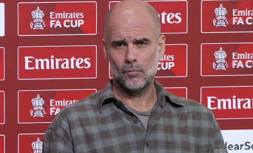 Τα «έχασε» ο Γκουαρδιόλα: «Τρελάθηκε» με δημοσιογράφο για τις γνώσεις του και του πρότεινε να γίνει συνεργάτης του! (ΒΙΝΤΕΟ)