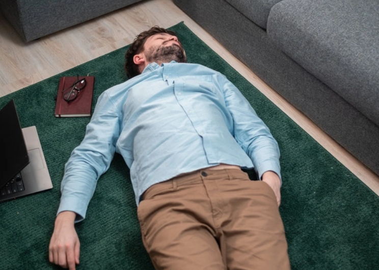 Εργασία, ξάπλα και καλός μισθός: Δεν φαντάζεστε ποια δουλειά παντρεύει και τα τρία