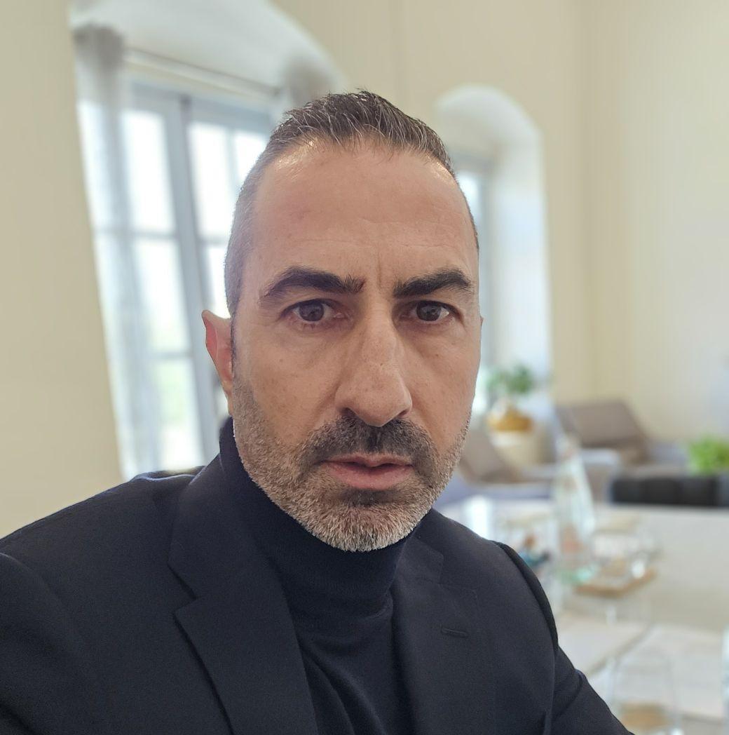 «Δύο πράγματα να έχεις ψηλά, τους στόχους και την αξιοπρέπεια σου»