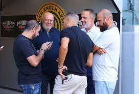 Άμα αποφάσισαν να πιούν (και) καφέ…