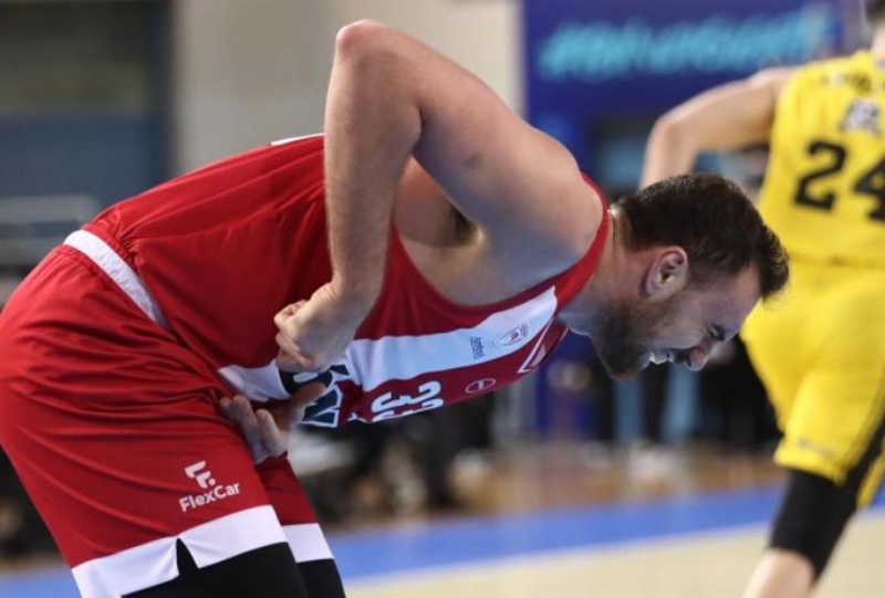 ΝΕΟ πρόβλημα στον Ολυμπιακό ενόψει τελικού: Ενοχλήσεις (και) ο Μιλουτίνοφ και... αγωνία