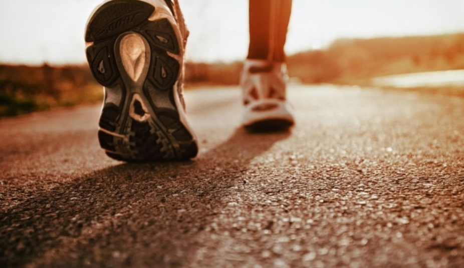 Πόσες χιλιάδες χιλιόμετρα περπατά ο μέσος άνθρωπος στη διάρκεια της ζωής του