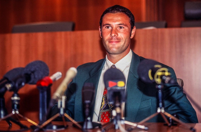 Όλοι έμαθαν το όνομά του, ελάχιστοι γνωρίζουν τι απέγινε - Που είναι σήμερα ο Ζαν-Μαρκ Μποσμάν