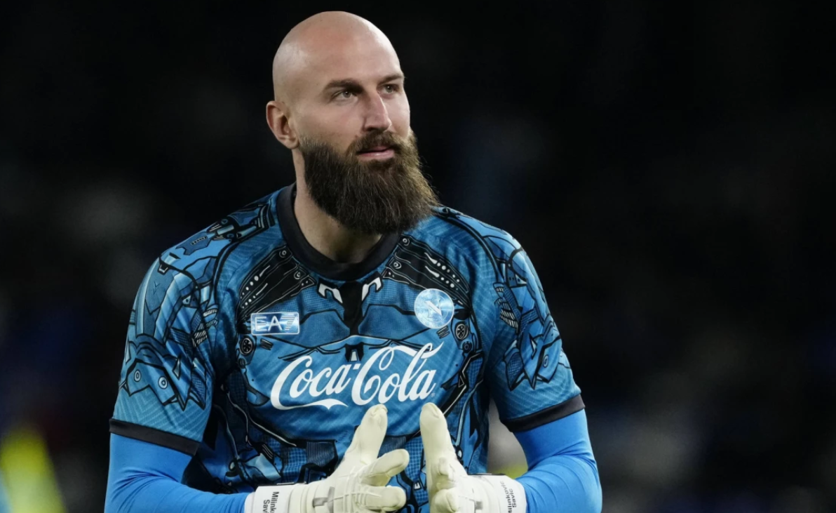 Ο τερματοφύλακας που καρφώνει σαν σταρ του NBA - Έχει το μπόι, έχει και τη χάρη 