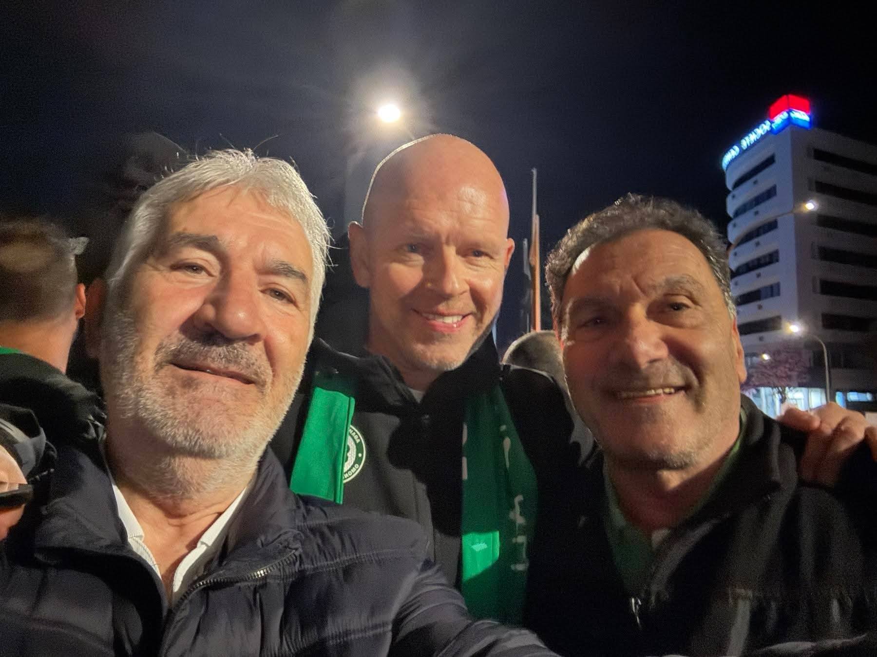 Οι παλαίμαχοι ανέβηκαν στο λεωφορείο της δόξας - «Έντονα συγκινημένοι έζησαν ξανά στιγμές...»