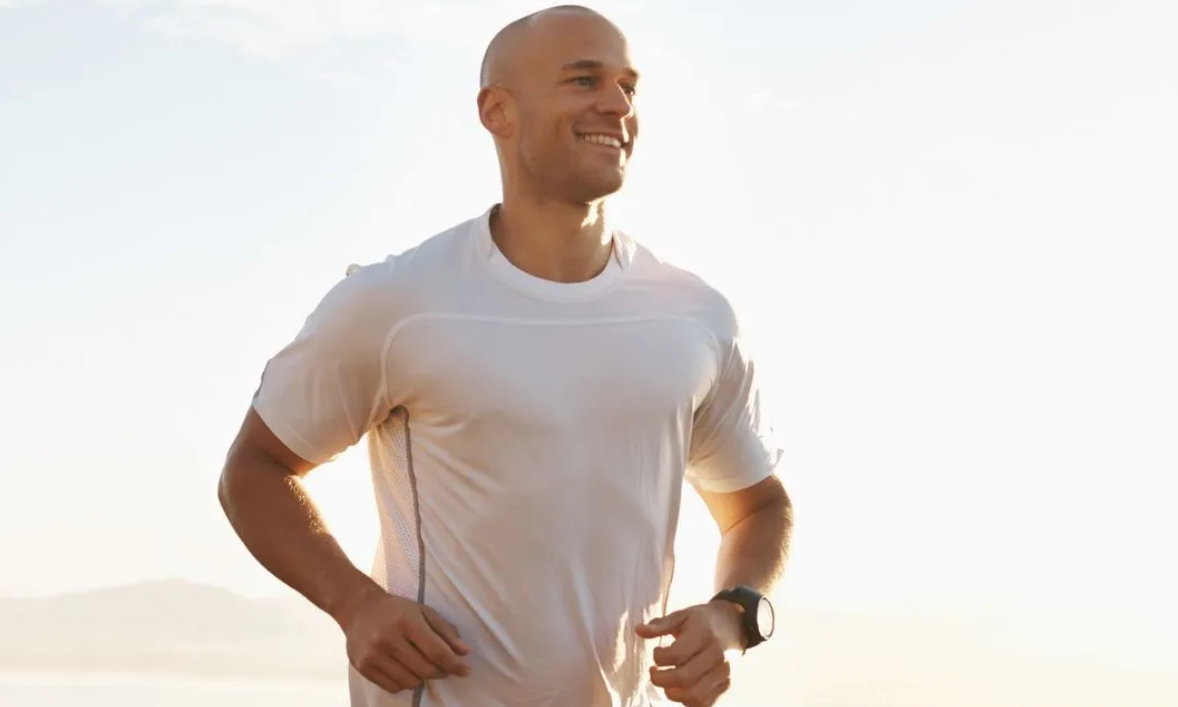 Το πιο υποτιμημένο είδος άσκησης που καίει περισσότερο λίπος απ’ όσο νομίζεις