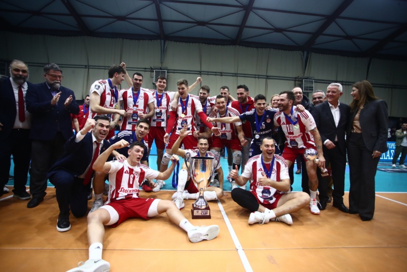 ΜΥΘΙΚΗ ανατροπή και back to back στο Super Cup o Oλυμπιακός κόντρα στον Παναθηναϊκό!