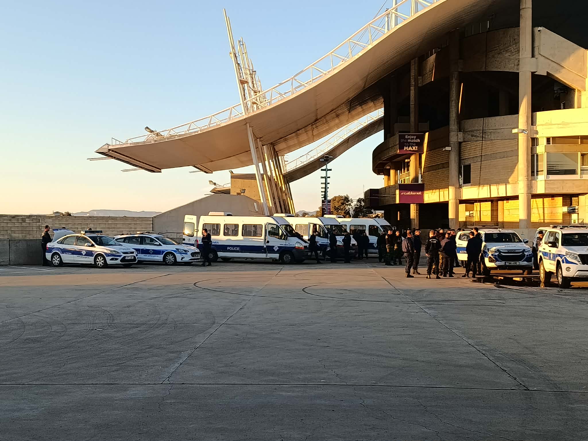 Ομόνοια-ΑΕΛ: Ισχυρές αστυνομικές δυνάμεις στο ΓΣΠ - ΦΩΤΟΓΡΑΦΙΕΣ