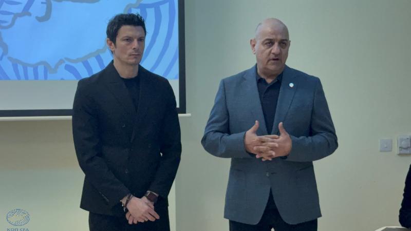 Λοϊζίδης προς τους διαιτητές: «Συνεχίζουμε με τον ίδιο ζήλο» (BINTEO)