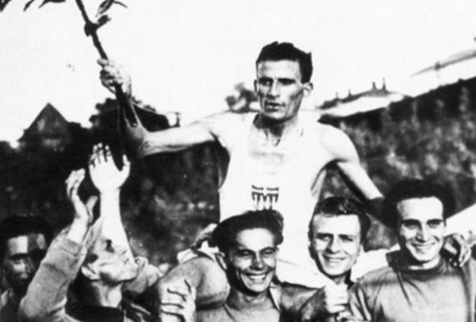 Στέλιος Κυριακίδης: Η θρυλική μορφή του Μαραθωνίου που έγραψε ιστορία στη Βοστώνη