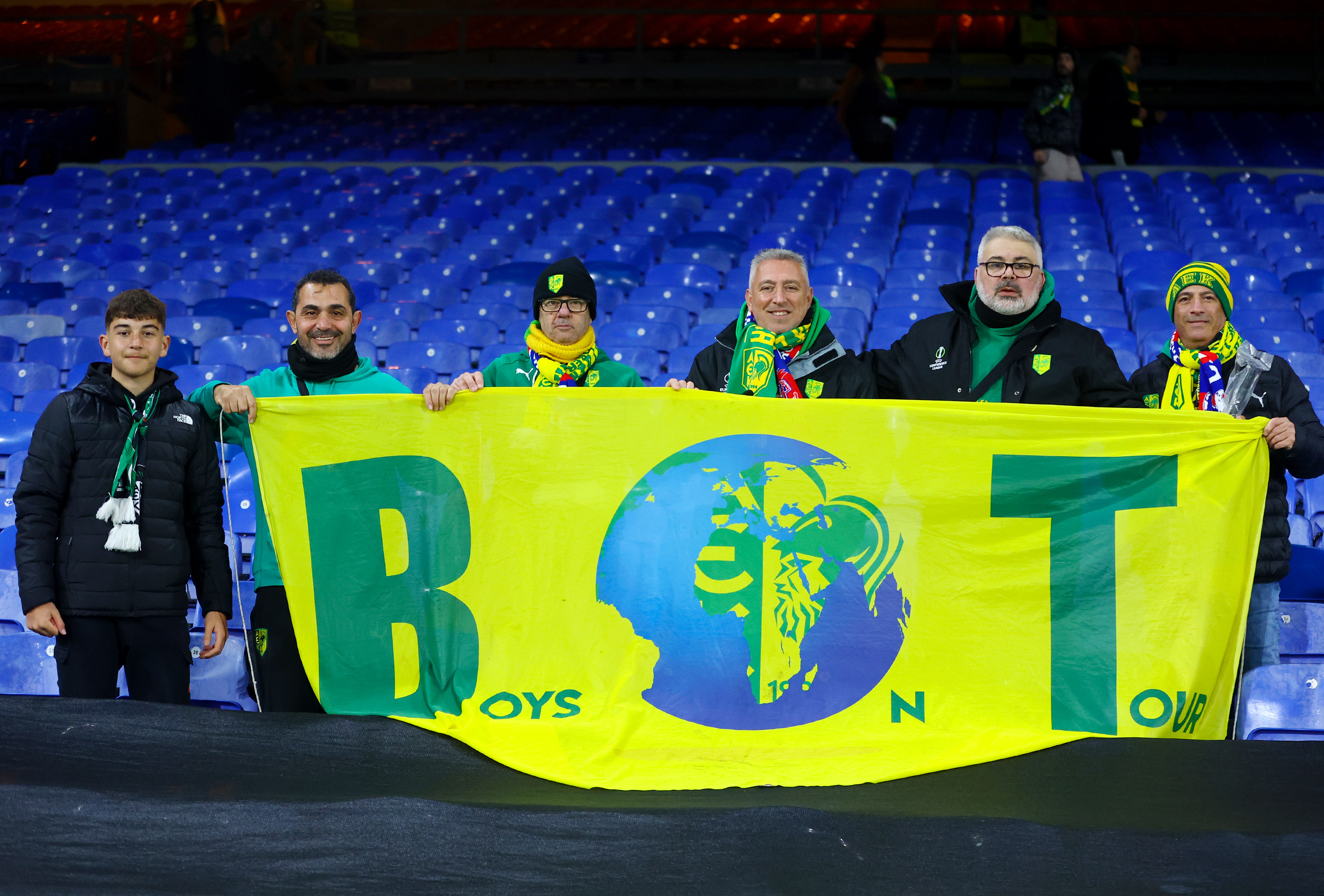 Με το επικό πανό τους και στο Λονδίνο οι ΑΕΚτζήδες! (ΦΩΤΟΓΡΑΦΙΑ)