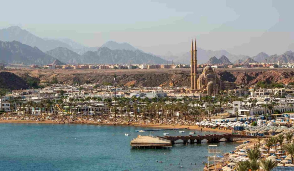 Ούτε Ελλάδα, ούτε Ισπανία: Ο νέος αγαπημένος προορισμός των Βρετανών με το ποτό στα 2,5 ευρώ